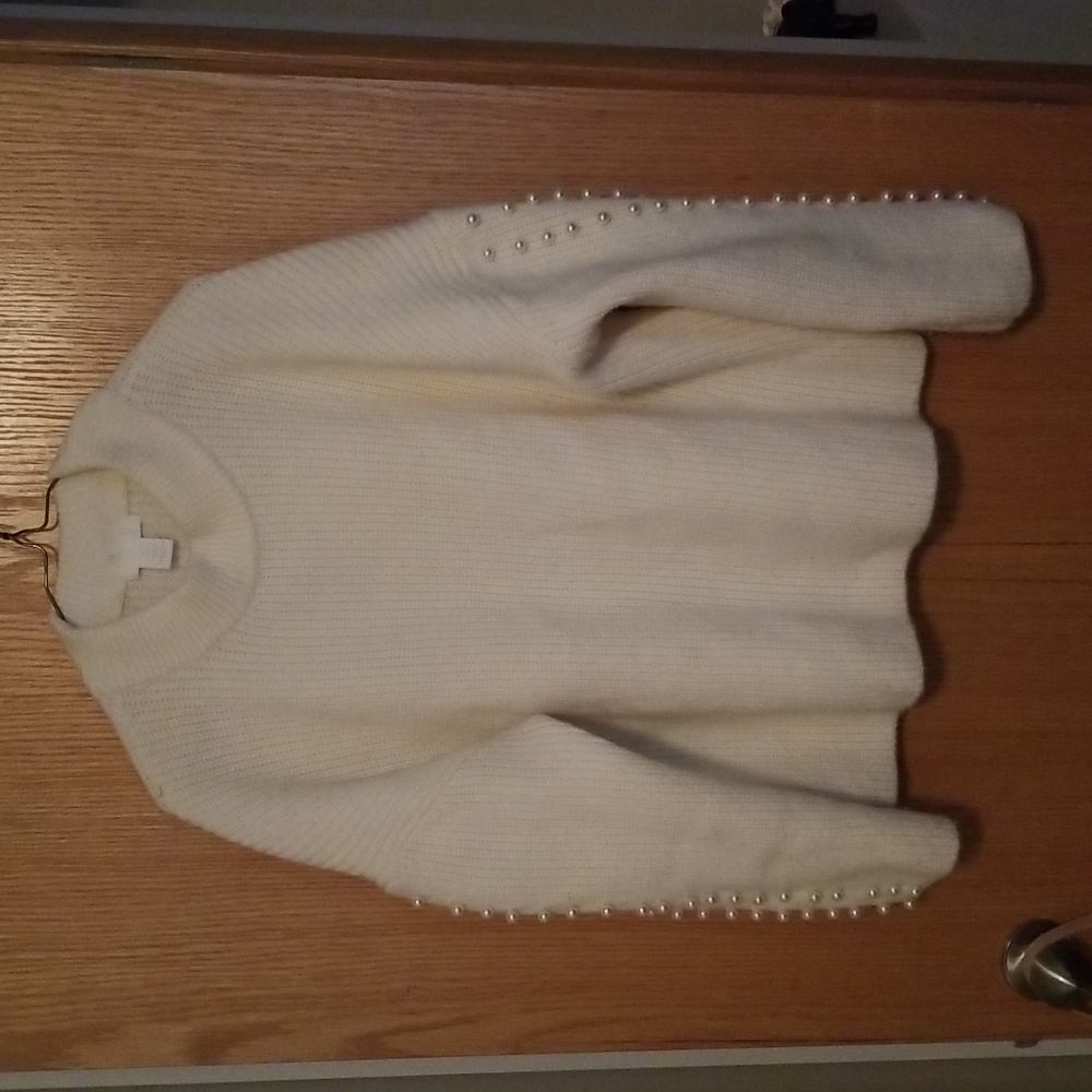 H&M women's white sweater with 2 rows of faux pearls coming down the sleeves